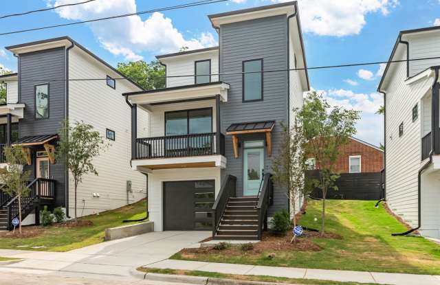 Contemporary 3-bedroom 2-bath in Durham Gallery 3
