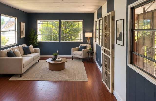 1616 PROVIDENCE Road Gallery 3