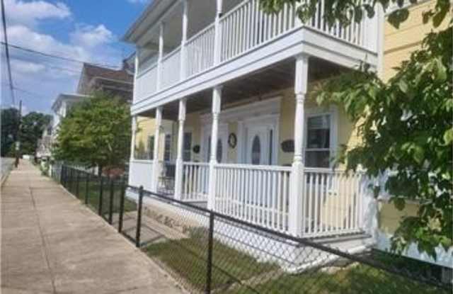 509 Pond Street photos photos