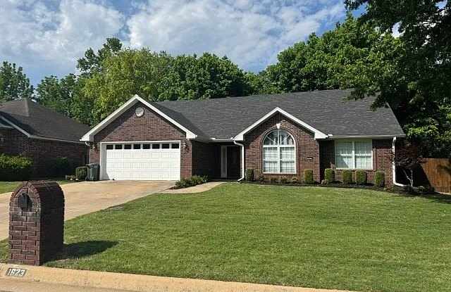 1623 N Garden Avenue photos photos