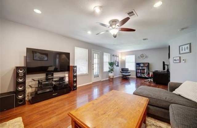 4523 Sidereal Drive Gallery 4
