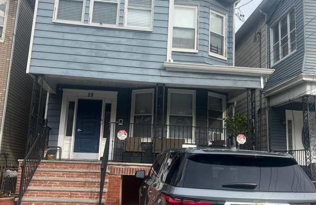 28 WEGMAN PARKWAY - 28 Wegman Parkway, Jersey City, NJ 07305