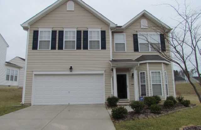812 Woodlake Dr - 812 Woodlake Drive, Greensboro, NC 27406