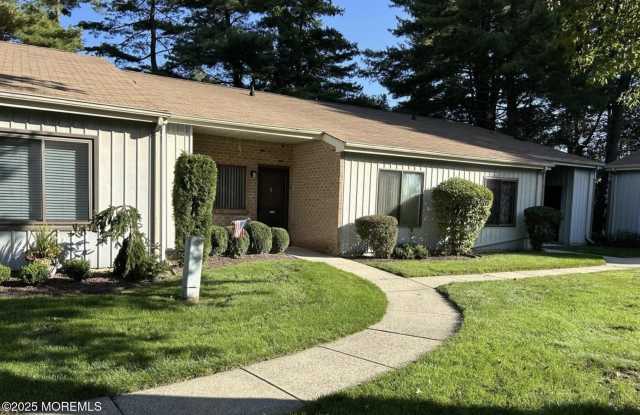 211 Covered Bridge Boulevard unit: B photos photos