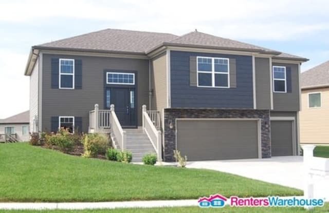 1603 North East 124th Ter - 1603 NE 124th Ter, Kansas City, MO 64165