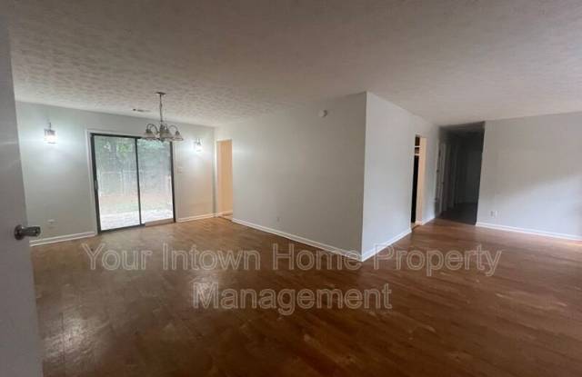 4454 Blackbirch Lane Gallery 2
