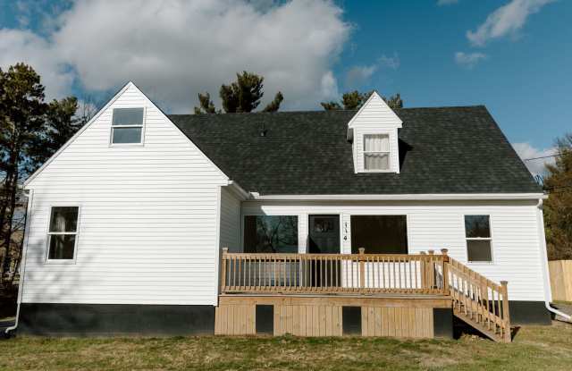 Baker St 114 photos photos