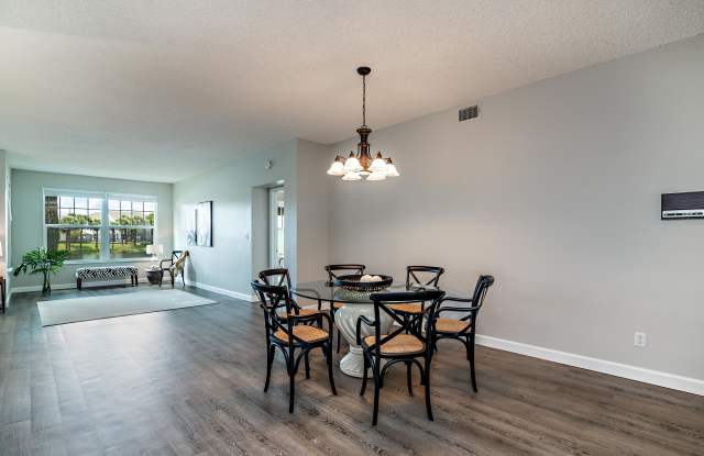 802 Mainsail Circle Gallery 4