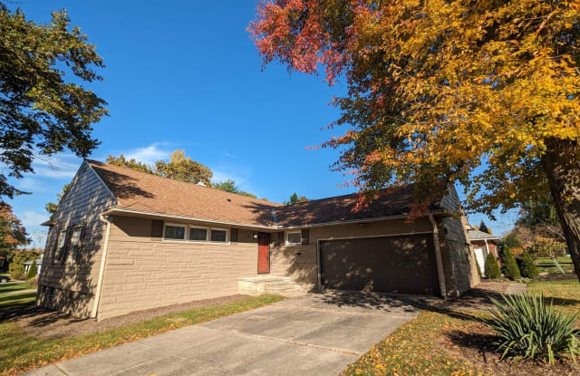 23207 Fairmount Blvd - 23207 Fairmount Boulevard, Beachwood, OH 44122
