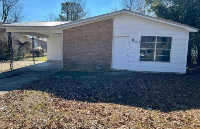 3505 Fairview Dr - 3505 Fairview Drive, Jonesboro, AR 72401