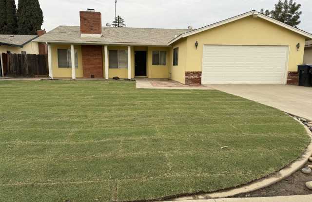 1819 South Cindy Court photos photos