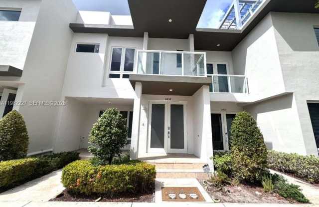 6458 NW 103rd Psge photos photos 6458 NW 103rd Psge photos photos