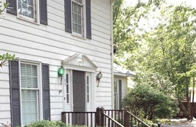 Large 3 bedroom 2.5 bathroom home Gallery 1