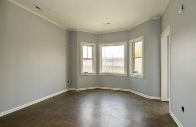 3615 North Ravenswood Avenue Gallery 2
