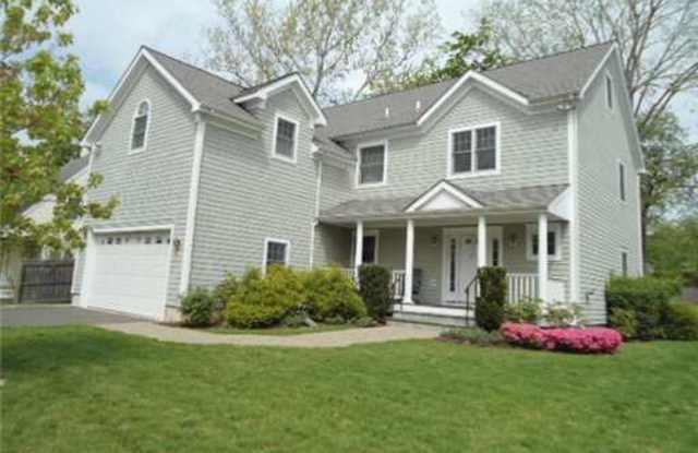 9 S End Court - 9 South End Court, Old Greenwich, CT 06870