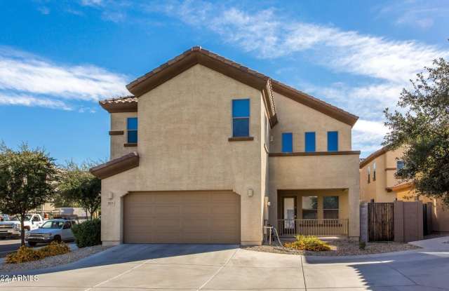 3855 E SOPHIE Lane - 3855 East Sophie Lane, Phoenix, AZ 85042