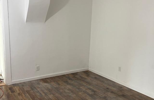 108 second avenue Gallery 4