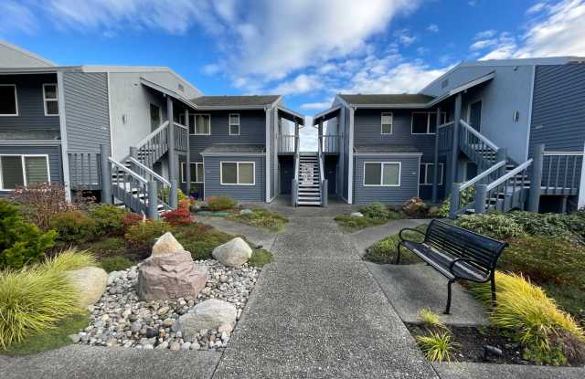 Interbay | Skyline Way, 2001 Unit 105 photos photos