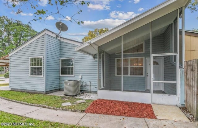 4727 SAN JOSE MANOR DR W - 4727 San Jose Manor Drive West, Jacksonville, FL 32217