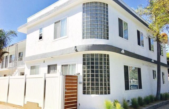 125 Cherry Ave - 125 Cherry Avenue, Long Beach, CA 90802