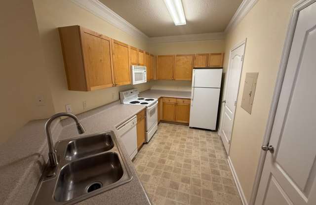 ORLANDO: Gated Community - Convenient to All Theme Parks AVAILABLE OCTOBER 15th! Gallery 4