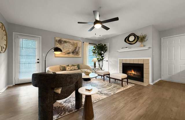 The 1800 at Barrett Lakes Apartments Gallery 2
