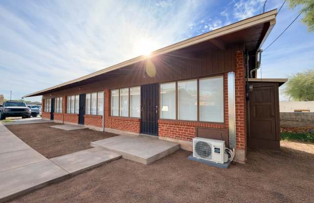 1307-1311 E. 9th St. ( 1307A, 1307B, 1307C, 1309, 1311 ) photos photos