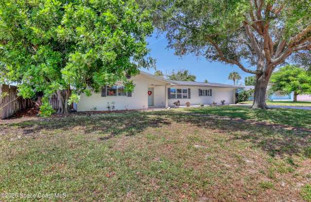580 Pine Tree Drive Gallery 2