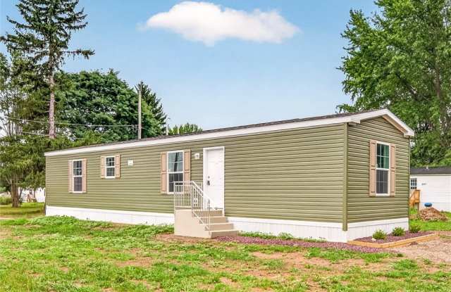 2131 Brooks Lane Gallery 1