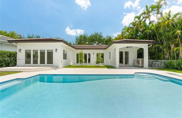 1213 Andora Ave photos photos