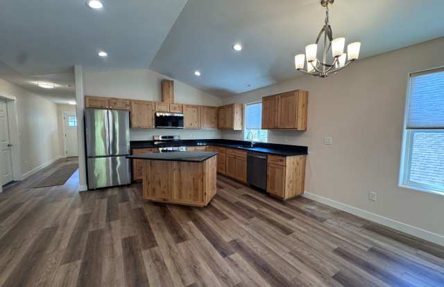 Brand New Home in 55+ Neighborhood Gallery 4