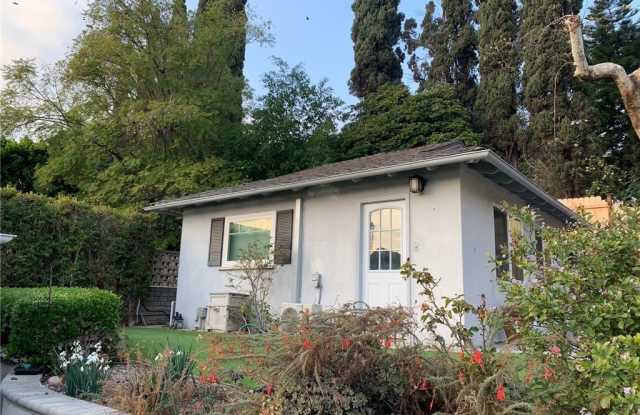 325 Sturtevant Dr. photos photos