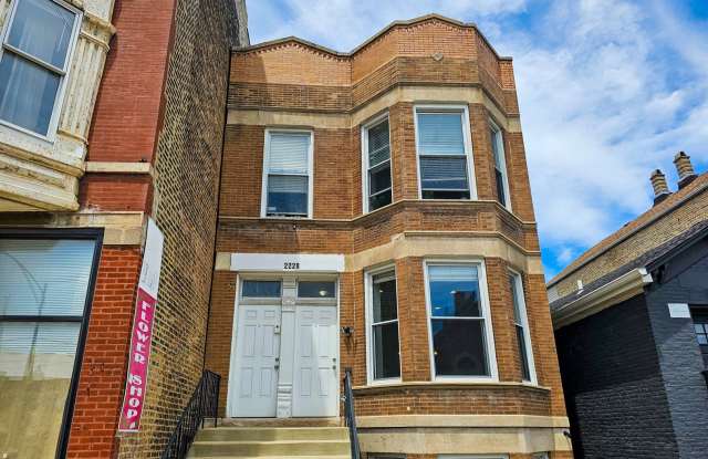 2228 W Cermak Road photos photos
