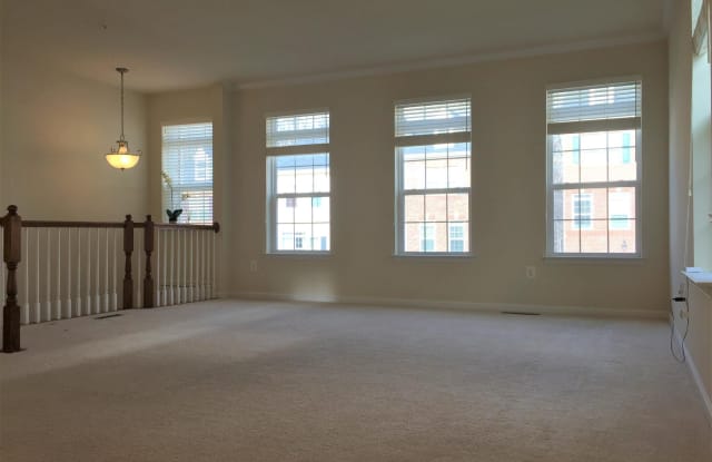 640 HIGHLAND FARMS CIRCLE Gallery 2