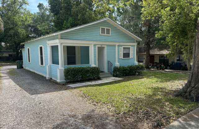 Charming Home with Modern Updates in Leesburg! photos photos