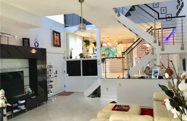 3054 NE 49th St - 3054 Northeast 49th Street, Fort Lauderdale, FL 33308