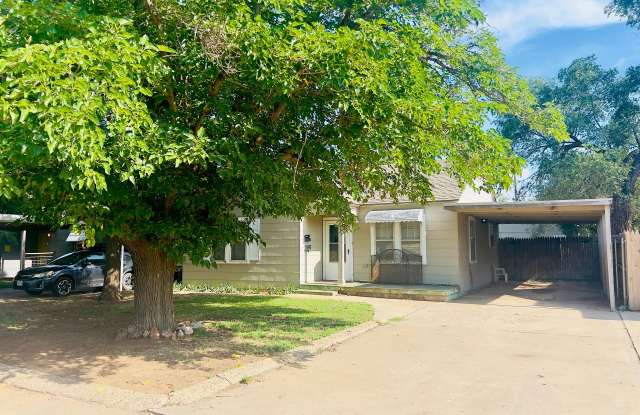 1/1 Back Available House near Texas Tech photos photos