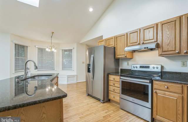 14610 BALSAM Court Gallery 3
