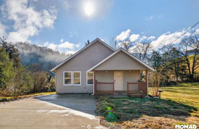 Charming 3BR House in Sevierville photos photos