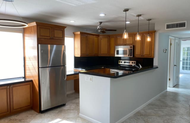 558 Capri L - 558 Capri L, Palm Beach County, FL 33484