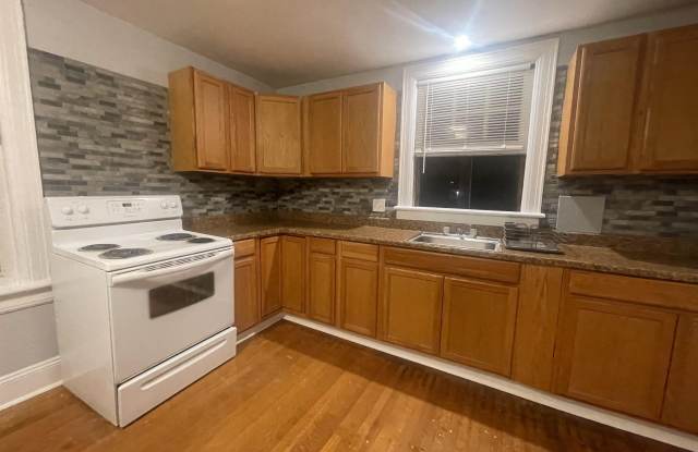 78 E Centre St Street - 78 East Centre Street, Woodbury, NJ 08096