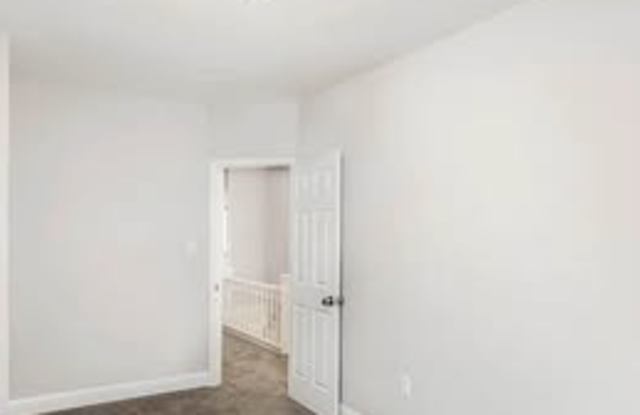 428 North Lakewood Avenue - Room 4 photos photos