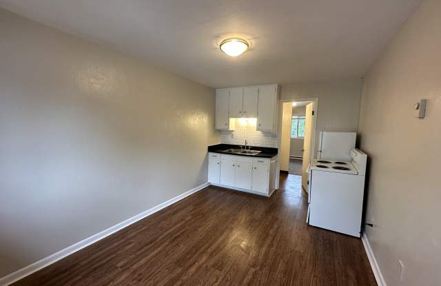 6995 W 200 N Gallery 2