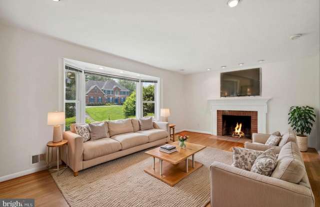 7701 BARNUM ROAD - 7701 Barnum Road, Potomac, MD 20817