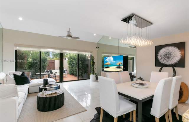 8880 Southwest 133rd Place photos photos