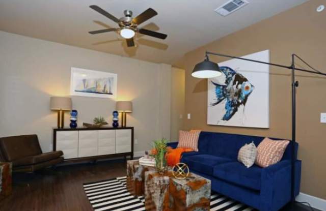 3544 S FM 620 Rd, #110 Gallery 1