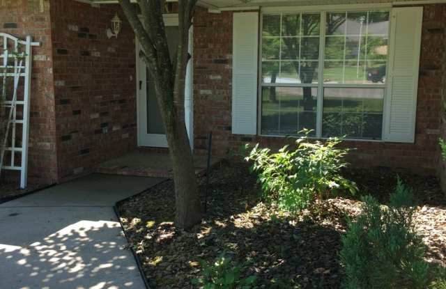 2677 E Tulip Gallery 4