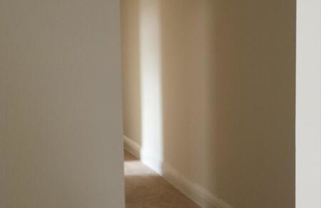 200 Wellford Street Apt A Gallery 3