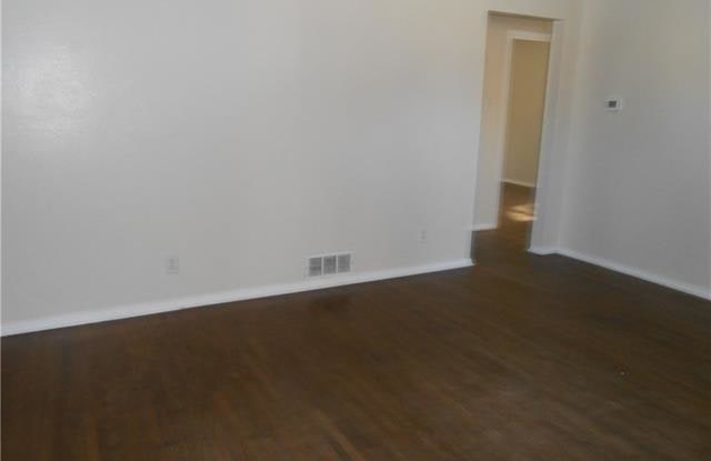 804 Glynn Oaks Drive Gallery 3
