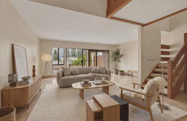 Bluestone Townhouse in Kailua - Stunning Golf Course Views Gallery 4